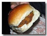 インド風スパイシーコロッケバーガー：アールティッキバーガー