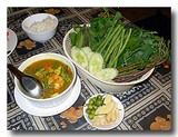 エビとアカシアのオムレツのタイカレー　タイハーブセット