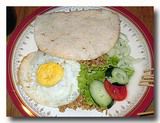 ナシゴレン　目玉焼きのせ