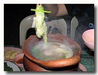 タイスキ 屋台でタイスキ 鍋で具を煮込んでいるところ