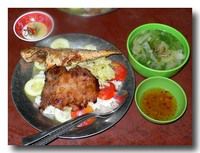 揚げ魚のせごはん コムカーチェン