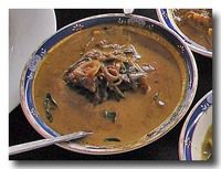 マール・ウィヤンジャナヤ スリランカ風魚カレー