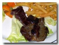 カルネ・ア・ラ・プランチャ 肉の鉄板焼き ステーキ