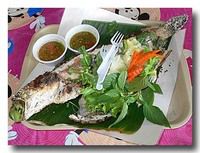 プラーチョン・パオクルア 雷魚の塩焼き?