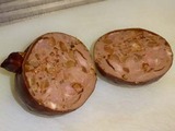 香胆 睾丸のサラミを割ったところ